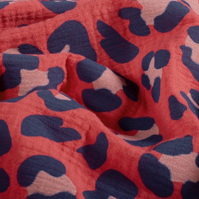 Katoenen mousseline luipaard fuchsia