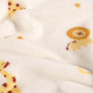 coral fleece bedrukt giraffen offwhite